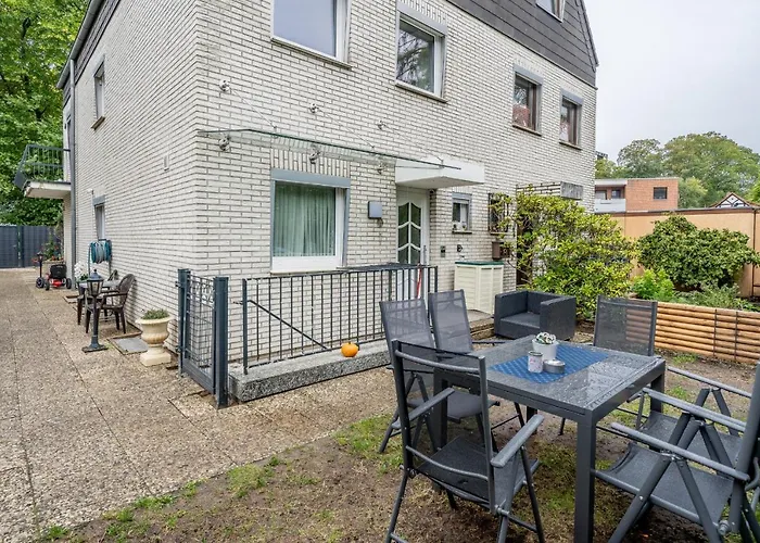 Up To 3 Private With 2 Bathrooms