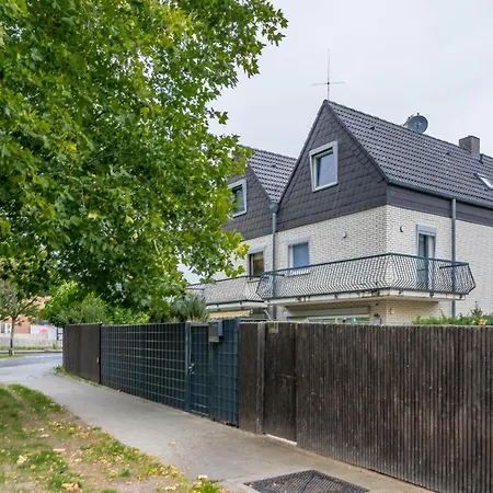 Up To 3 Private With 2 Bathrooms *