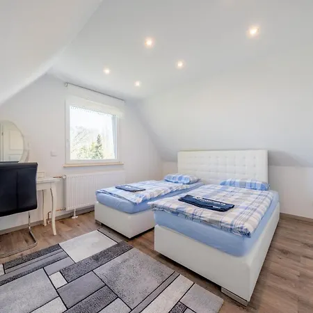 Accommodatie bij particulieren Up To 3 Private With 2 Bathrooms *
